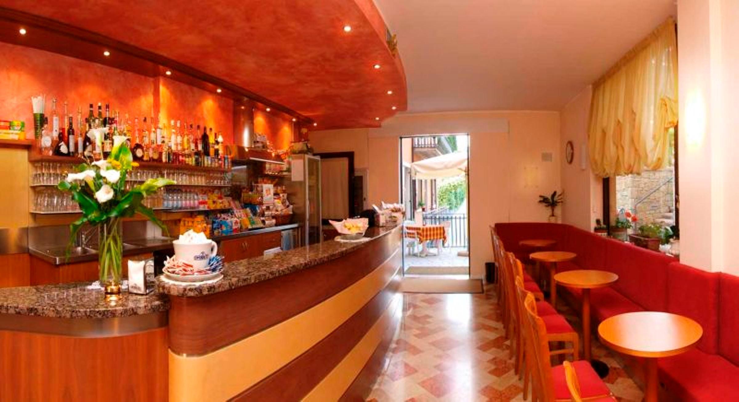 Garda Family House Hotel Castelletto Di Brenzone Exterior foto